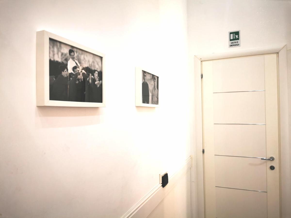 Bed and Breakfast Cinema House 2 à Rome Extérieur photo