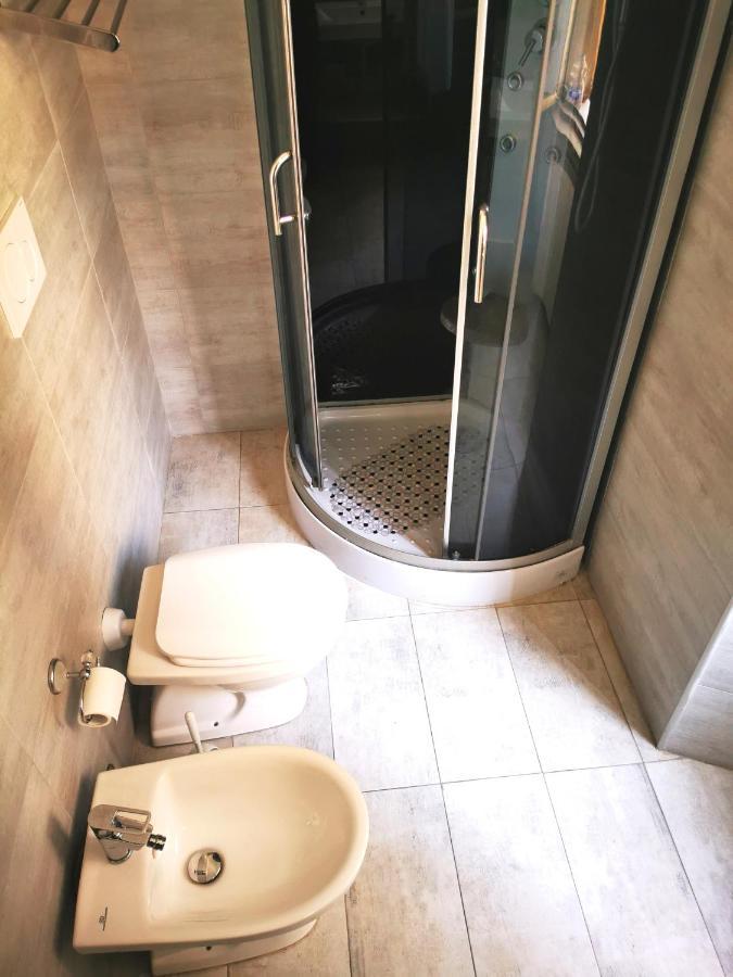 Bed and Breakfast Cinema House 2 à Rome Extérieur photo